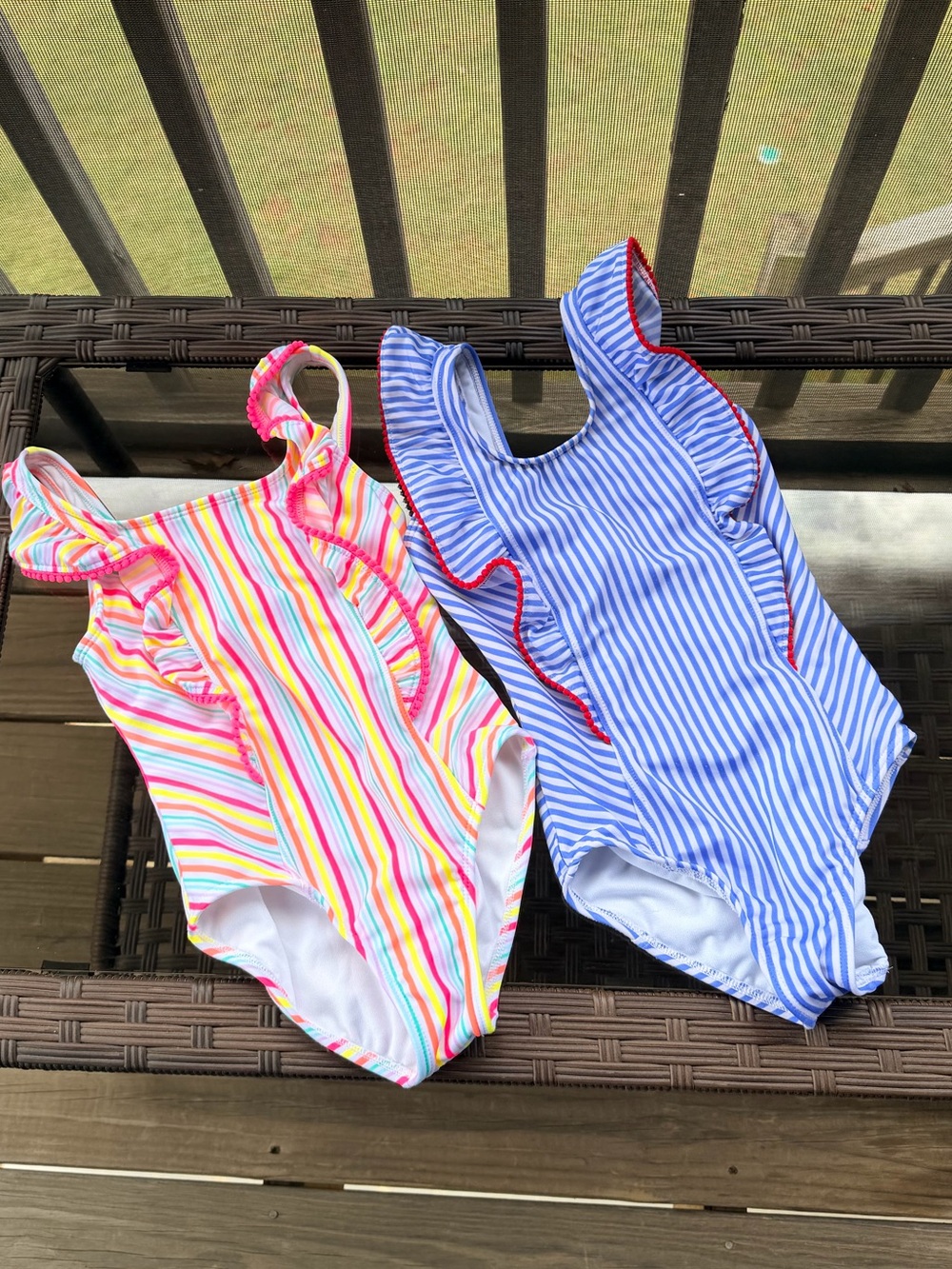 Cat and Jack Girls' Bright Stripe Ruffle One-Piece Swimsuits  Size 6